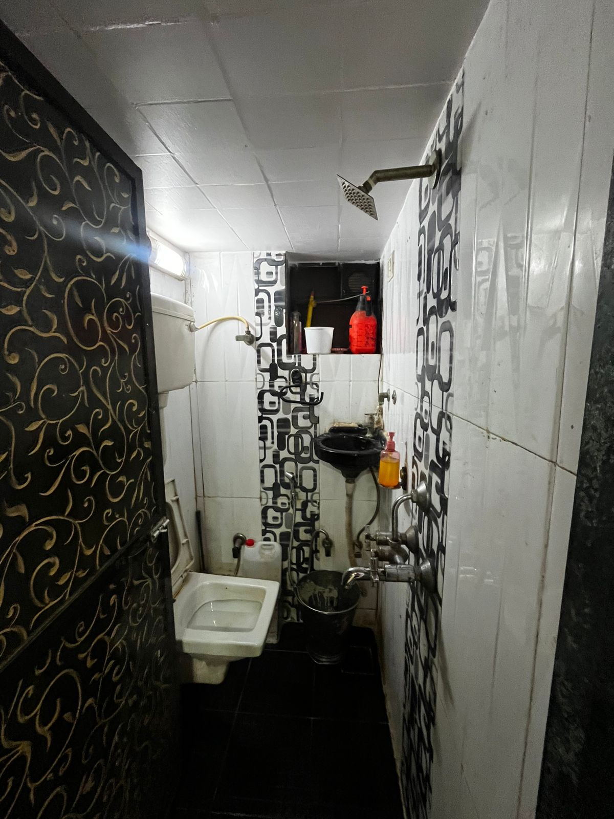 Bathroom in 3 BHK Apartment at Om Shiv Shakti CHS, Gtb Nagar – for Sale