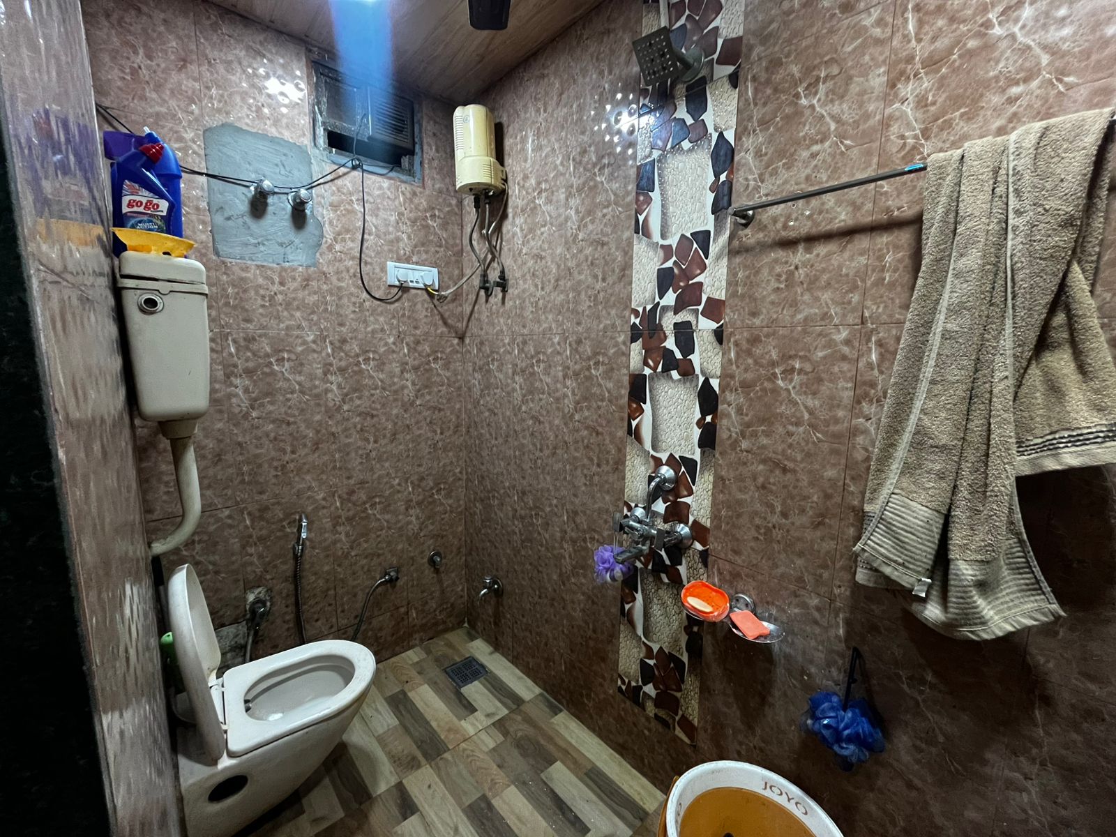 Parking in 3 BHK Apartment at Om Shiv Shakti CHS, Gtb Nagar – for Sale