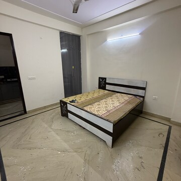 Bedroom in 2.5 BHK Builder Floor at Sector 63a – for Rent