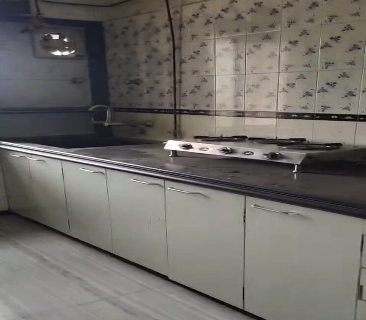 Kitchen, dadar east 4 Bedroom 1400 Sq.Ft. Apartment In Dadar East Mumbai 9093359