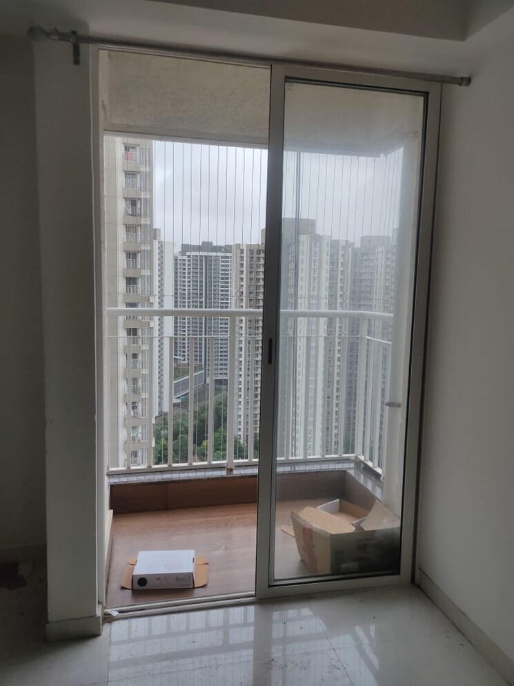Room, raymond-realty-phase-ii 2 Bedroom 635 Sq.Ft. Apartment In Swastik Garden Thane 9093380