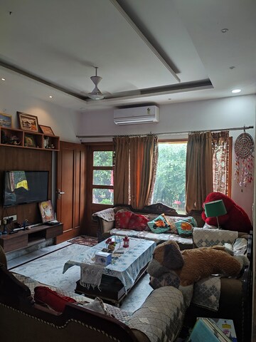 Furnished Amenities in 6+ BHK Villa at Sector 82 A – for Sale