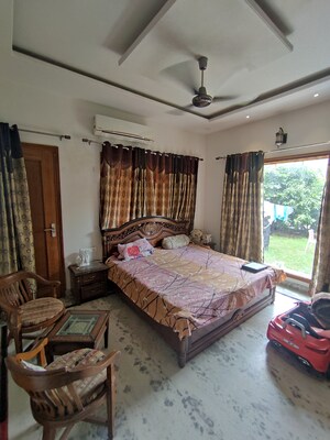 6+ BHK Villa – Exterior View View at Sector 82 A - for Sale