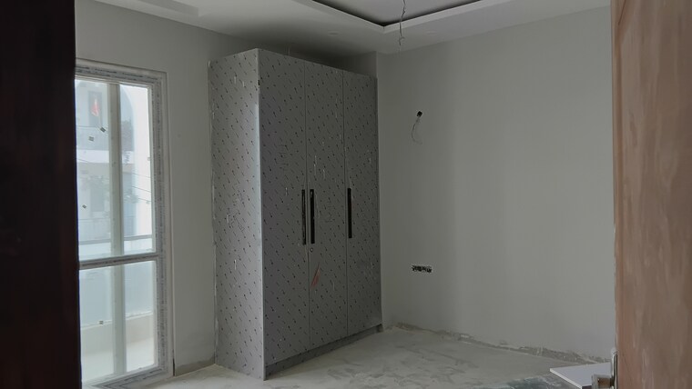 Room, anant-raj-the-estate-floors 3.5 Bedroom 2100 Sq.Ft. Builder Floor In Sector 63a Gurgaon 9093501