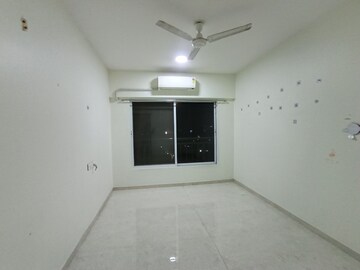 Room in 3 BHK Apartment at Sabari Palm View, Chembur – for Rent