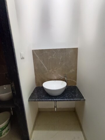 Furnished Amenities in 3 BHK Apartment at Sabari Palm View, Chembur – for Rent