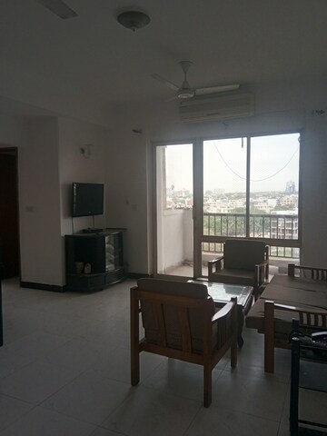 Living Room in 2 BHK Apartment at DLF Regency Park I, Dlf Phase iv – for Sale