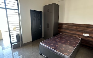 1 BHK Villa For Rent in Sainik Plaza, Sainik Colony