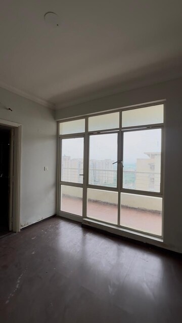 Room in 2 BHK Apartment at Raheja Vedaanta, Sector 108 – for Sale