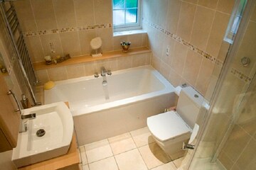 Bathroom in 3 BHK Apartment at Indiabulls Blu, Worli – for Sale