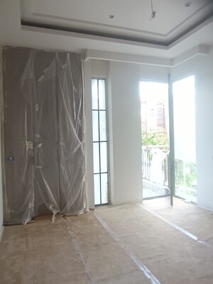 Building Lobby in 3 BHK Builder Floor at Defence Colony – for Sale