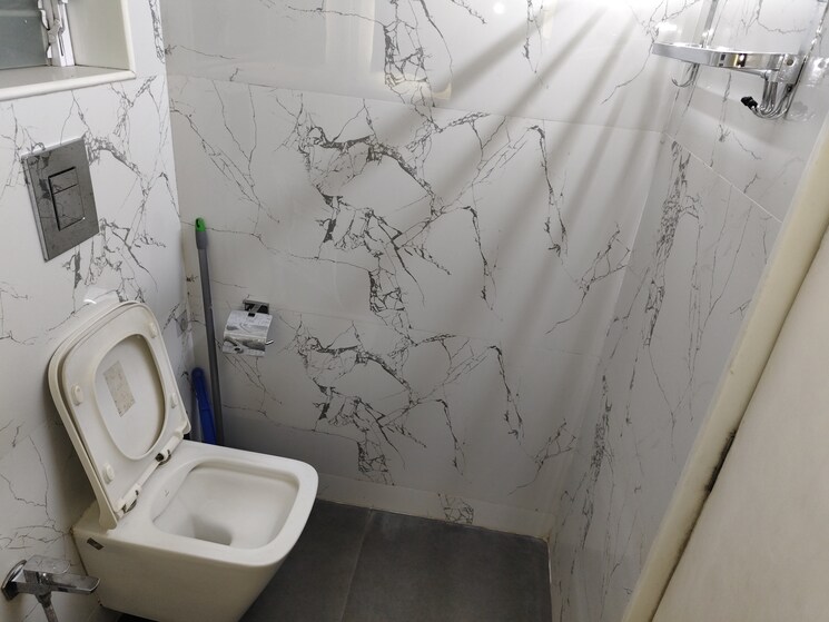 Bathroom, raj-exotica 2 Bedroom 950 Sq.Ft. Apartment In Mira Road Thane 9093571