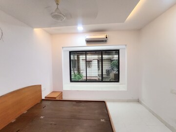 Room in 1.5 BHK Apartment at Pestom Sagar Colony, Chembur – for Rent