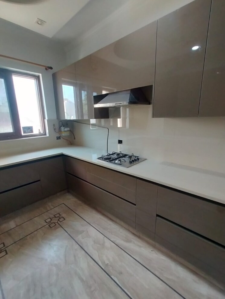 Kitchen, panchsheel park 4 Bedroom 500 Sq.Yd. Builder Floor In Panchsheel Park Delhi 9093592