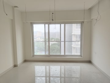 Room in 3 BHK Apartment at Roop Apartments, Chembur – for Rent