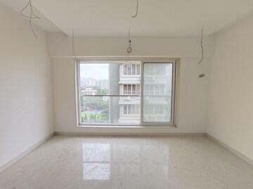 Room in 3 BHK Apartment at Roop Apartments, Chembur – for Rent