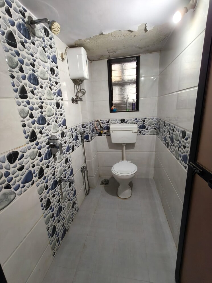 Bathroom, neelam-apartment-sector-21 2 Bedroom 1050 Sq.Ft. Apartment In Nerul Navi Mumbai 9093596