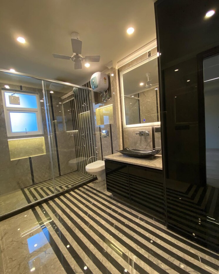 Bathroom, khodna kalan 2 Bedroom 1100 Sq.Ft. Builder Floor In Khodna Kalan Greater Noida 9093635