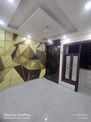 Bedroom in 2 BHK Builder Floor at Nawada – for Rent