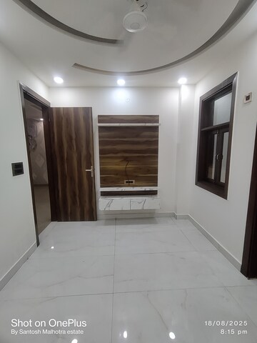 Bedroom in 2 BHK Builder Floor at Nawada – for Rent