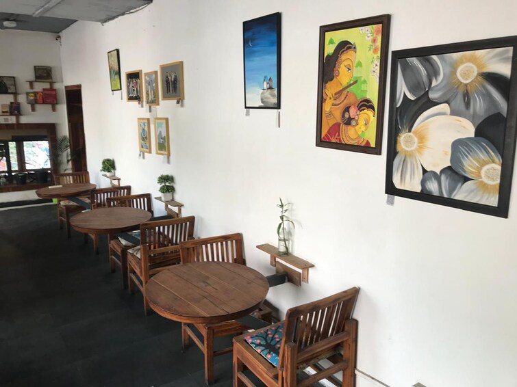 Cover Image, panchsheel park 4 Bedroom 500 Sq.Yd. Builder Floor In Panchsheel Park Delhi 9093629