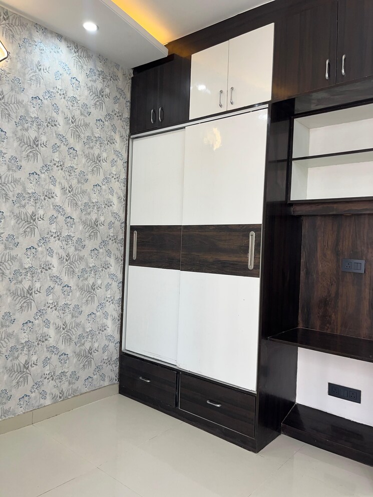 Room, dhakoli 3 Bedroom 1000 Sq.Ft. Builder Floor In Dhakoli Zirakpur 9093624