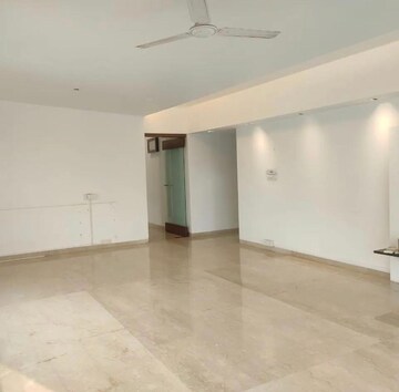 Room in 3 BHK Apartment at Karma Apartment Bandra West, Bandra West – for Rent