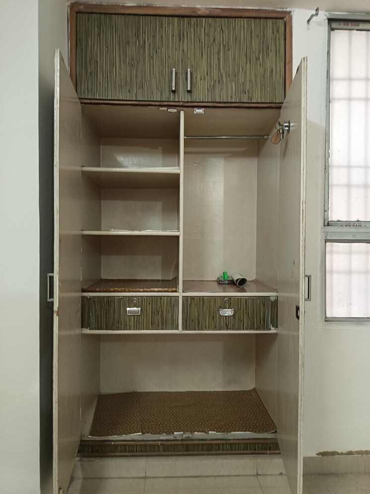 undefined, exhibition road 3 Bedroom 1480 Sq.Ft. Apartment In Exhibition Road Patna 9093654