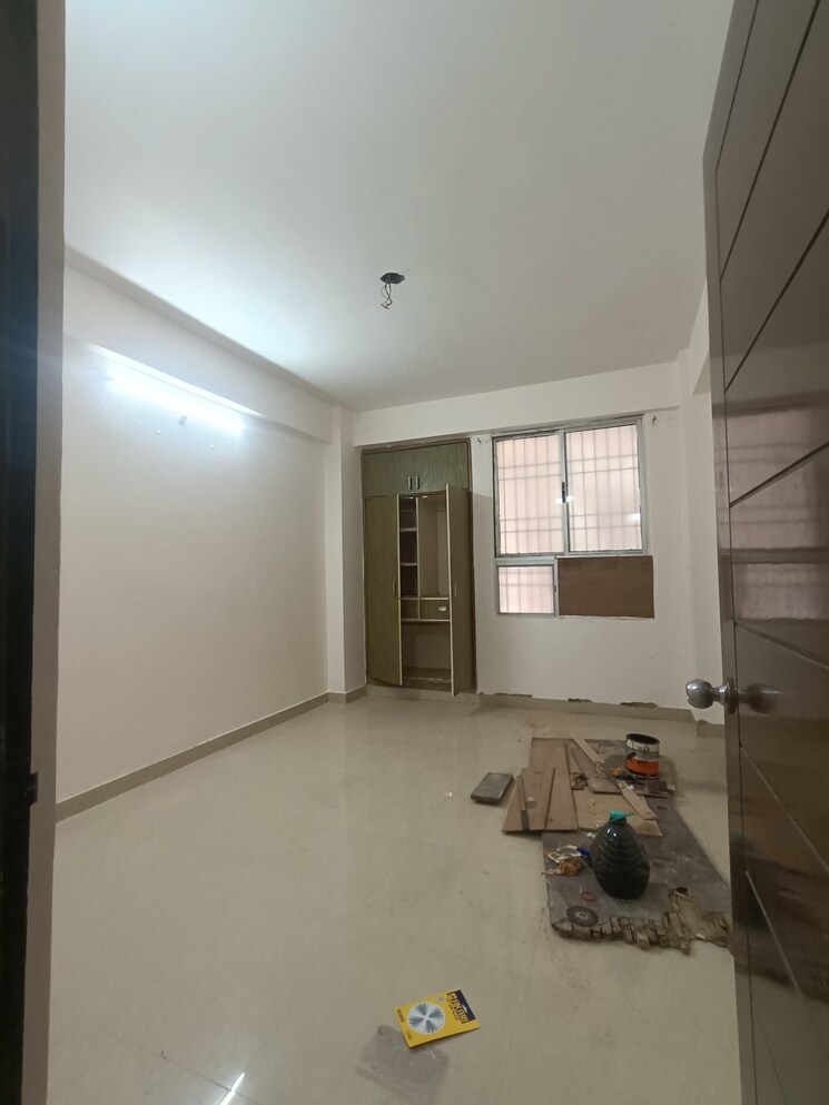 Room, exhibition road 3 Bedroom 1480 Sq.Ft. Apartment In Exhibition Road Patna 9093654
