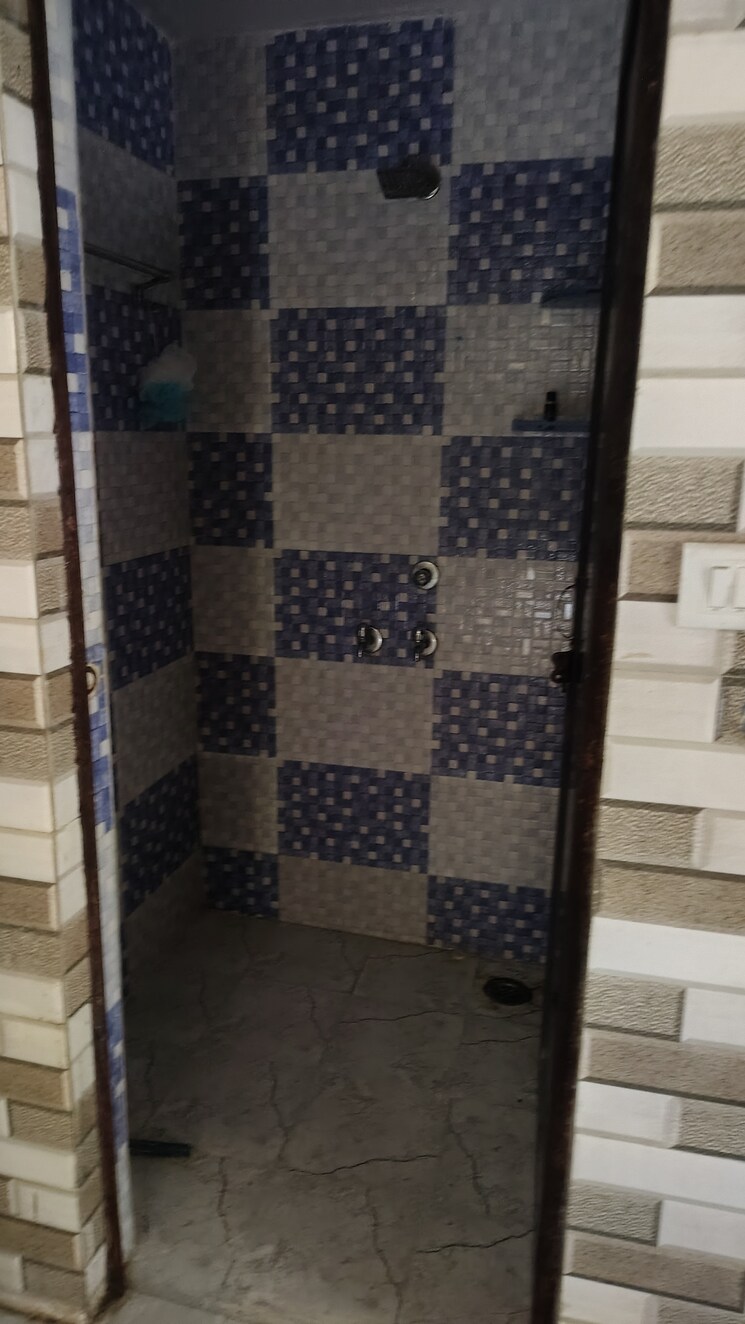 Attached Bathroom, vasundhara sector 1 6+ Bedroom 122 Sq.Mt. Independent House In Vasundhara Sector 1 Ghaziabad 9093684