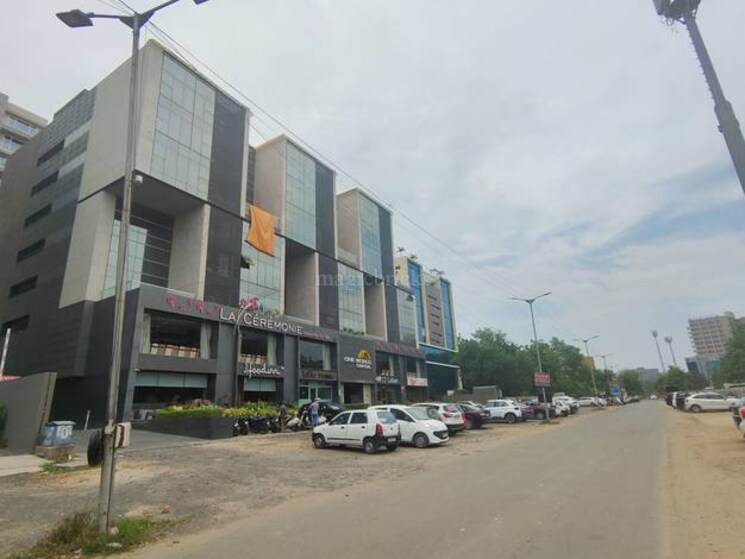 Exterior View, krish-one-world-capital Commercial Office Space 2400 Sq.Ft. In Bodakdev Ahmedabad 9093665