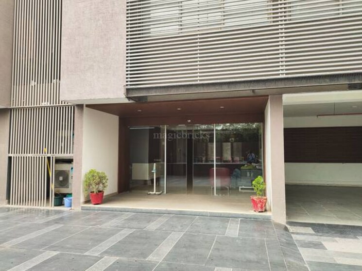 Exterior View, krish-one-world-capital Commercial Office Space 2400 Sq.Ft. In Bodakdev Ahmedabad 9093665
