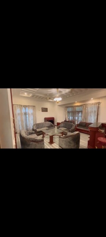 Team Area in 5 BHK Villa at Indiranagar – for Rent