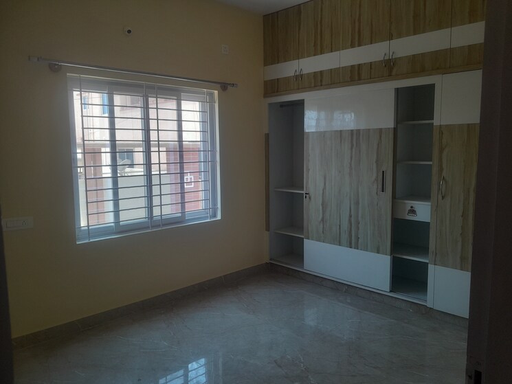 Room, nri layout 2 Bedroom 1200 Sq.Ft. Builder Floor In Nri Layout Bangalore 9093680