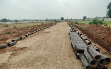Plot For Sale in ESR South Central, Subhanpur