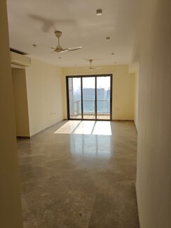 2 BHK Apartment For Sale in Lodha New Cuffe Parade