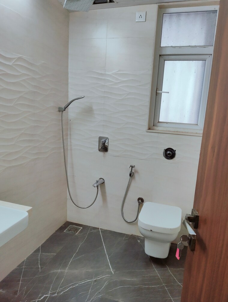 Attached Bathroom, upper-east-97 3 Bedroom 905 Sq.Ft. Apartment In Malad East Mumbai 9093741