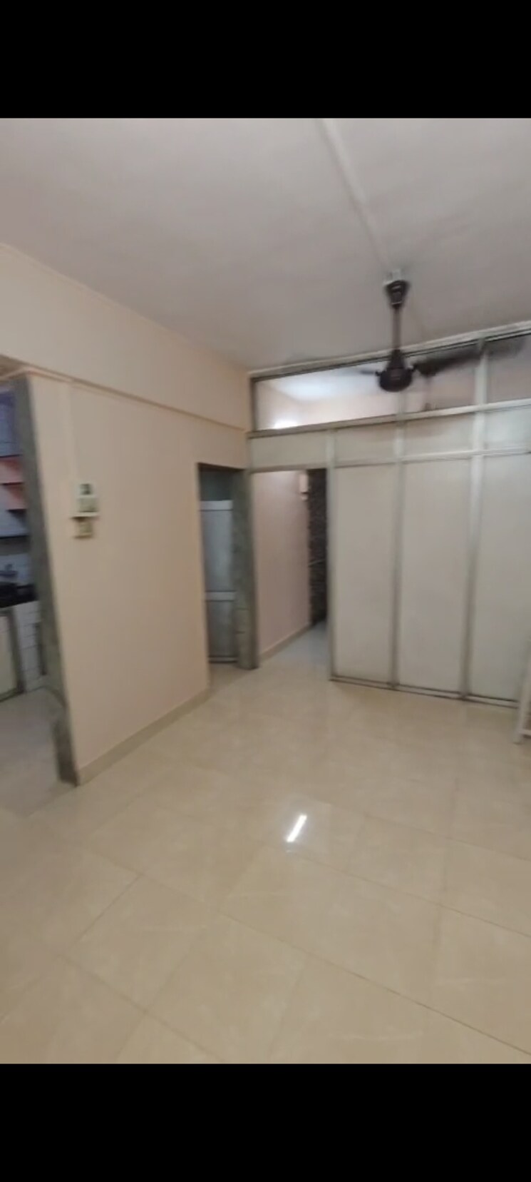 Room, marzban-chs 1 Bedroom 500 Sq.Ft. Apartment In Vile Parle East Mumbai 9093733