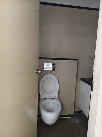 Bathroom in 2 BHK Apartment at Halasuru – for Rent