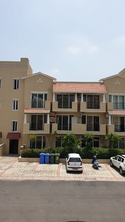 3 BHK + Extra Room Builder Floor For Sale in Emaar MGF Emerald Hills