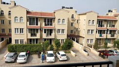 4 BHK + Extra Room Builder Floor For Sale in Emaar Emerald Floors