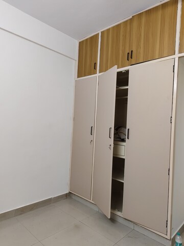Furnished Amenities in 2 BHK Apartment at Indiranagar – for Rent