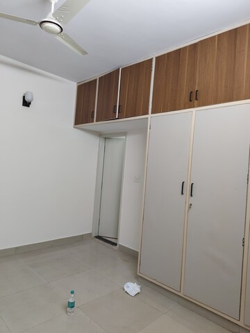Furnished Amenities in 2 BHK Apartment at Indiranagar – for Rent
