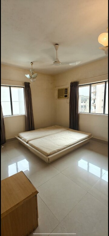 3 BHK Apartment For Rent in Venus Apartments Cuffe Parade, Cuffe Parade