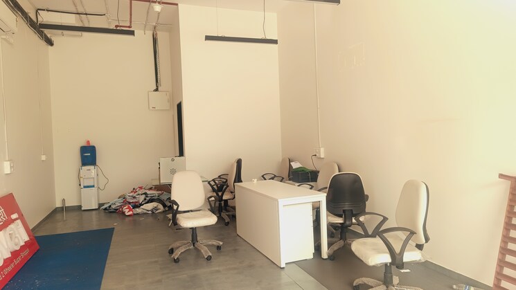 Team Area, amar-tech-park Commercial Shop 400 Sq.Ft. In Balewadi Pune 9093798