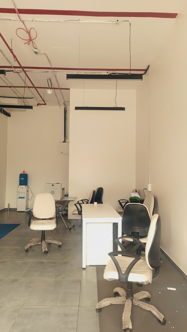 Team Area, amar-tech-park Commercial Shop 400 Sq.Ft. In Balewadi Pune 9093798