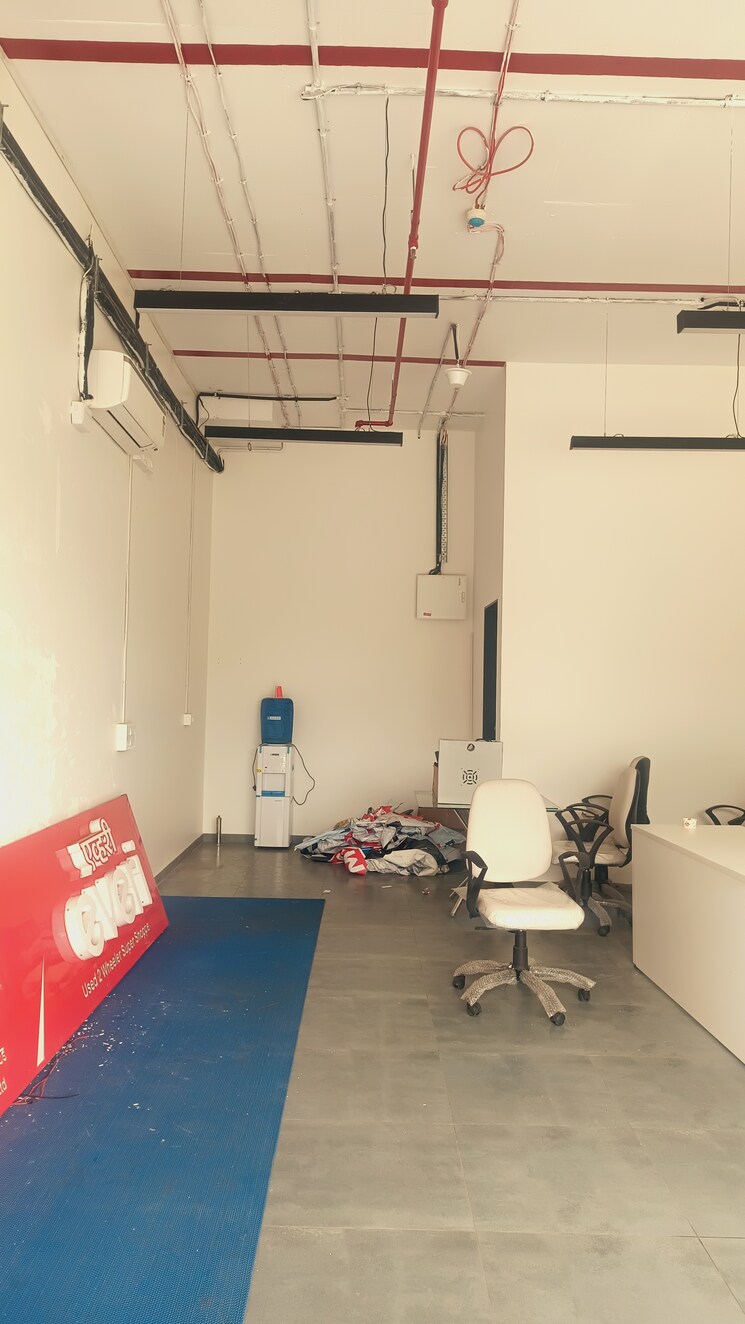 Team Area, amar-tech-park Commercial Shop 400 Sq.Ft. In Balewadi Pune 9093798