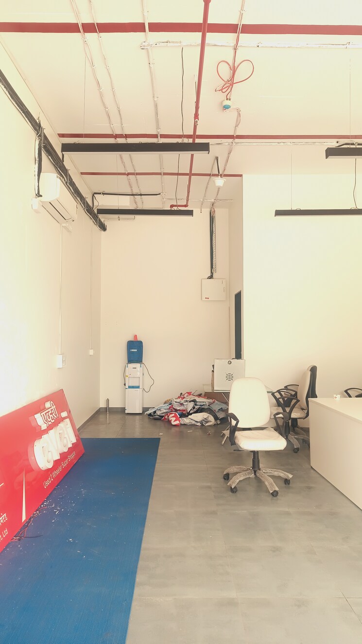 Team Area, amar-tech-park Commercial Shop 400 Sq.Ft. In Balewadi Pune 9093798