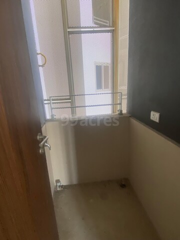 Room in 3 BHK Apartment at Lodha Trump Tower, Worli – for Sale