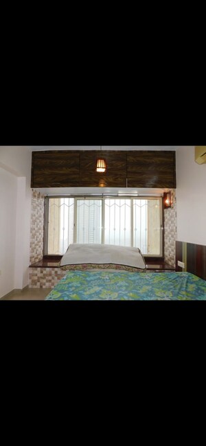 Bedroom in 1 BHK Apartment at Breach Candy – for Sale